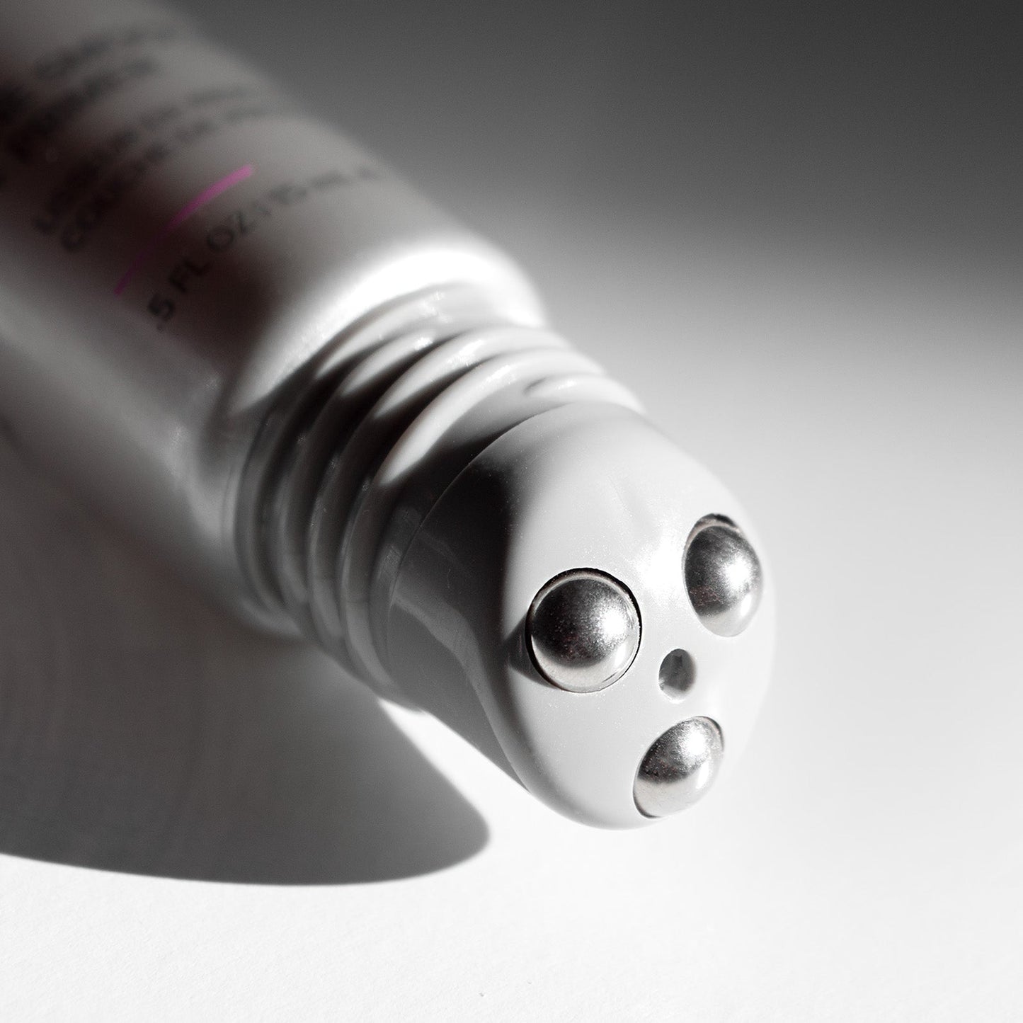 Amazing Cosmetics - Line Smoother + Primer with Neodermyl®