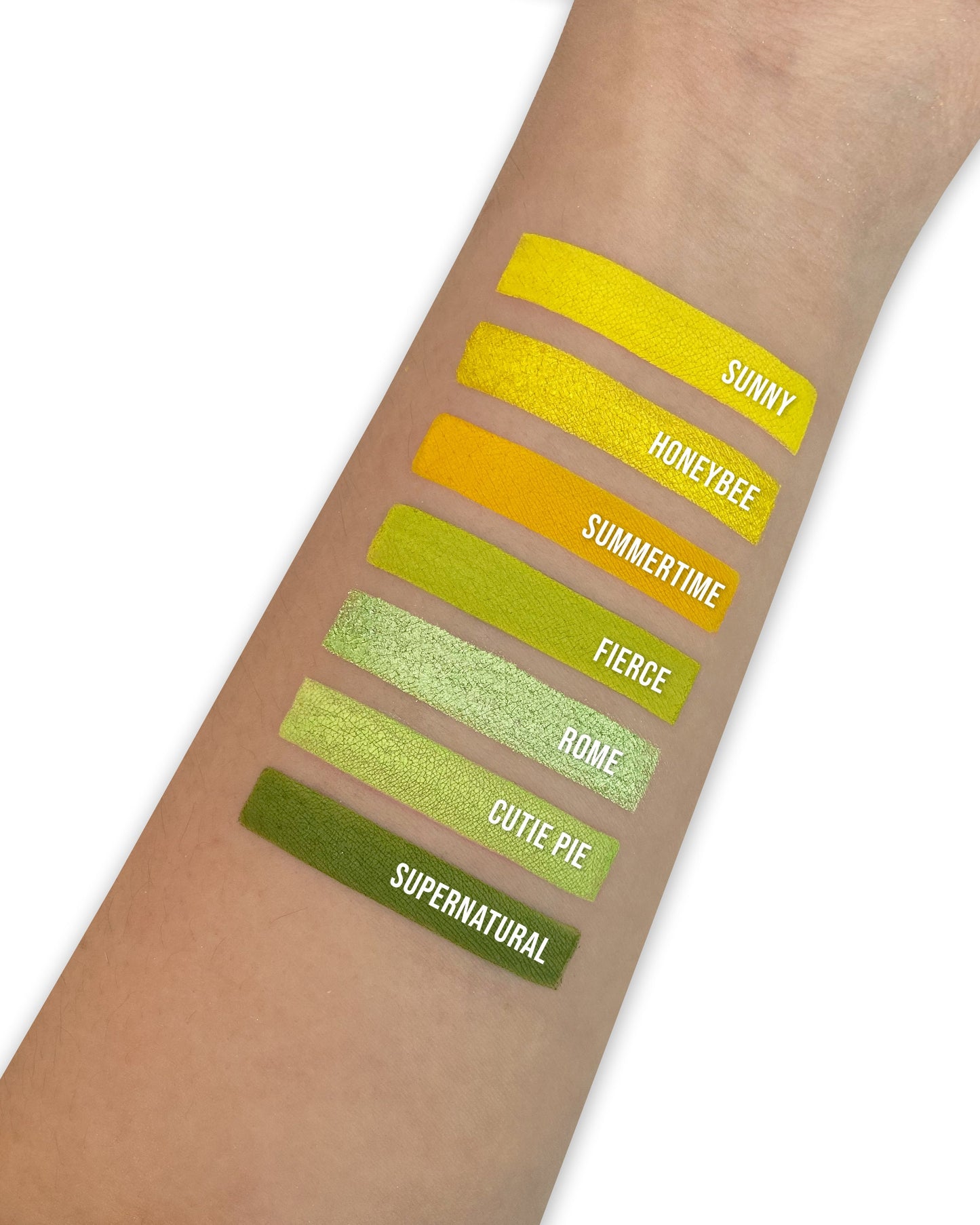 Gavissi Beauty - "HONEY BEE" SATIN EYESHADOW
